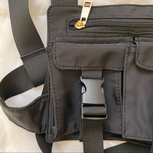 MISSGUIDED - Black Chest Rig Bag